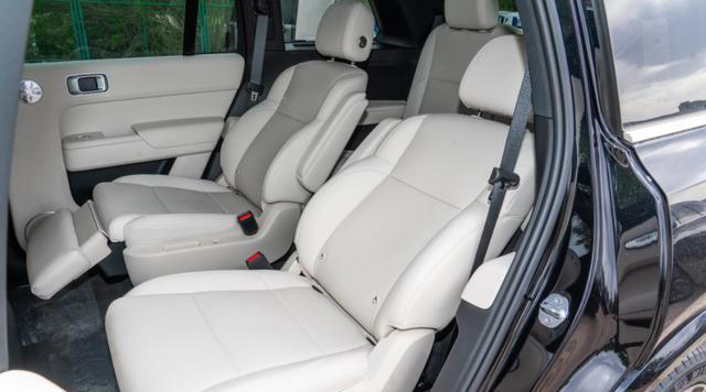 以家庭需求为锚点，家用不妨看看理想L9，空间够大还智能