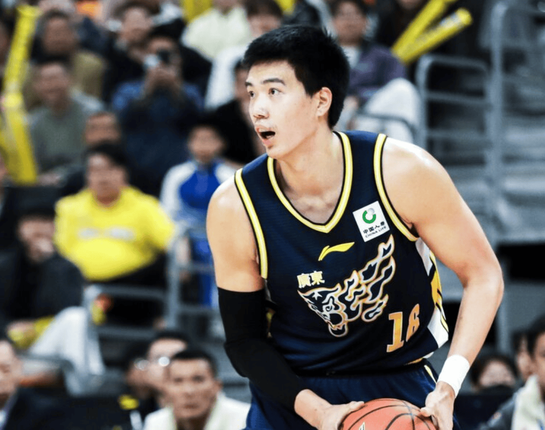 CBA潜力赛：焦泊乔11分&张皓嘉9分，广东33-11大胜辽宁