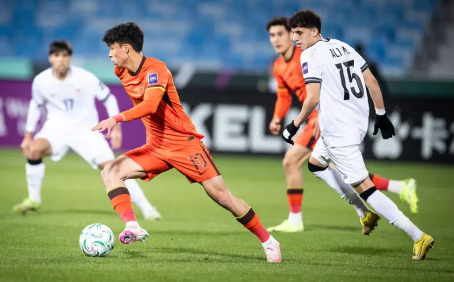 U23国足生死战首发出炉! 安东尼奥换2人，杨希先发王钰栋领衔
