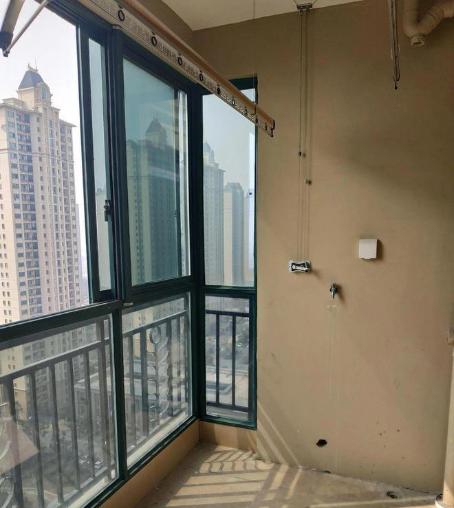 强烈建议：洗衣机别放阳台，这些问题太棘手，不是固执，而是教训!