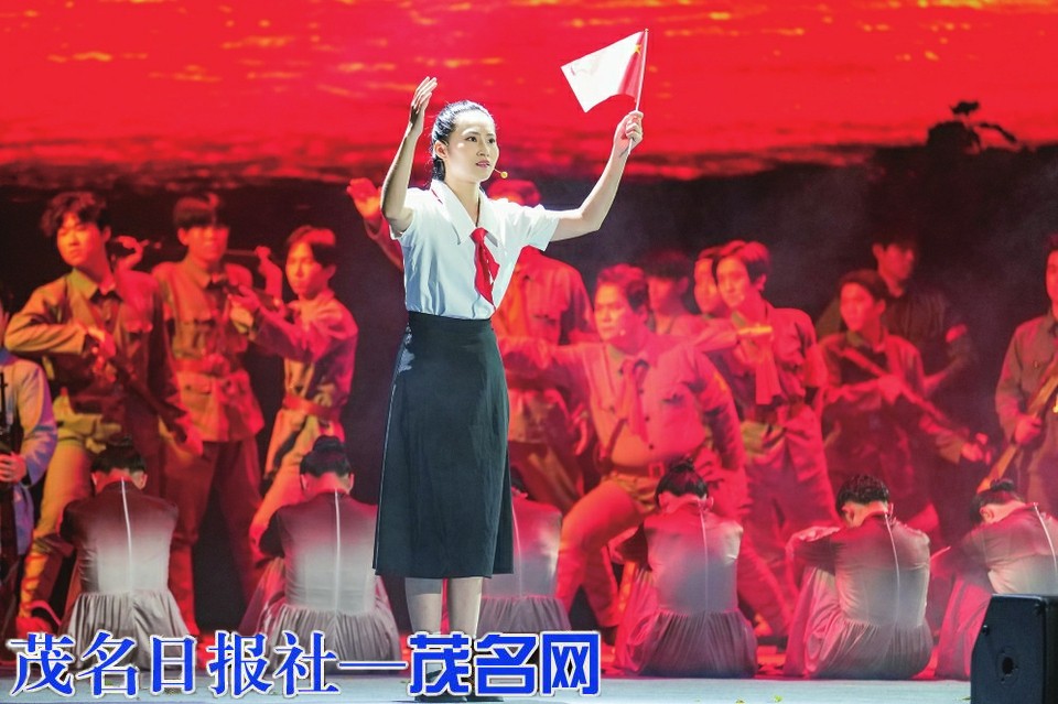 牢牢撑起稳稳的幸福