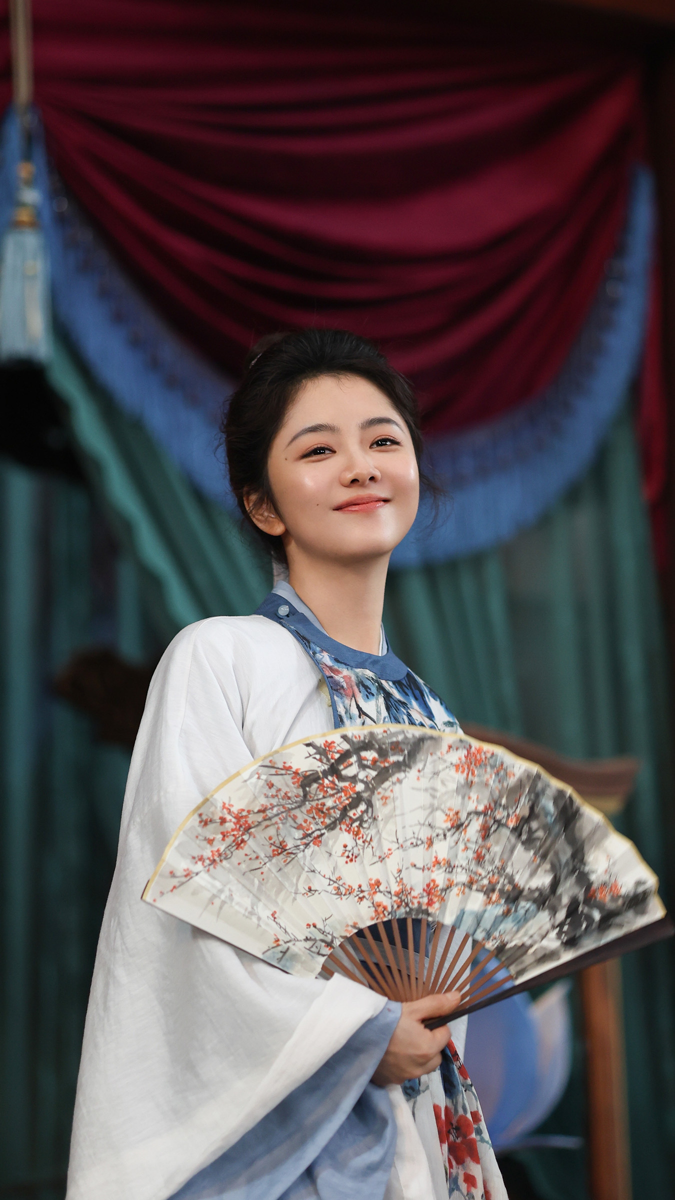 甜妹秒变仙侠双面女神! 谭松韵《逍遥》开播即炸，收视率直接起飞!