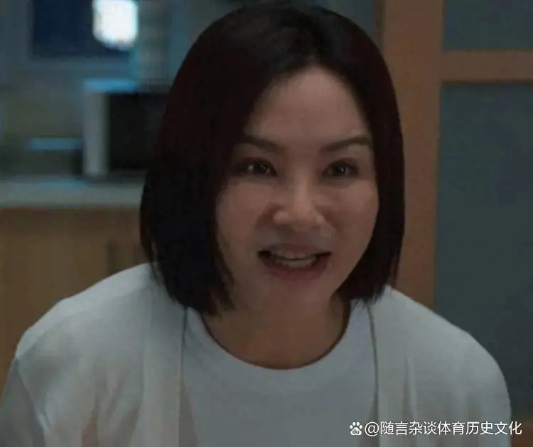 文艺品评｜电视剧《三叉戟》张华（陶红 饰）人物性格魅力剖析