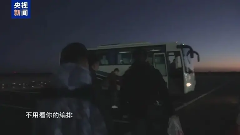 “玻璃确实是发生了撞击，已经裂透了”，央视披露：从发现裂纹到任务成功，我国首次应急发射都经历了什么