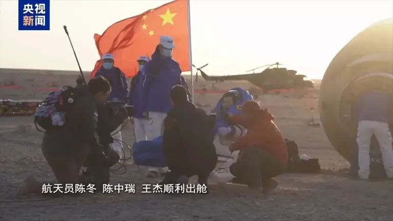 “玻璃确实是发生了撞击，已经裂透了”，央视披露：从发现裂纹到任务成功，我国首次应急发射都经历了什么