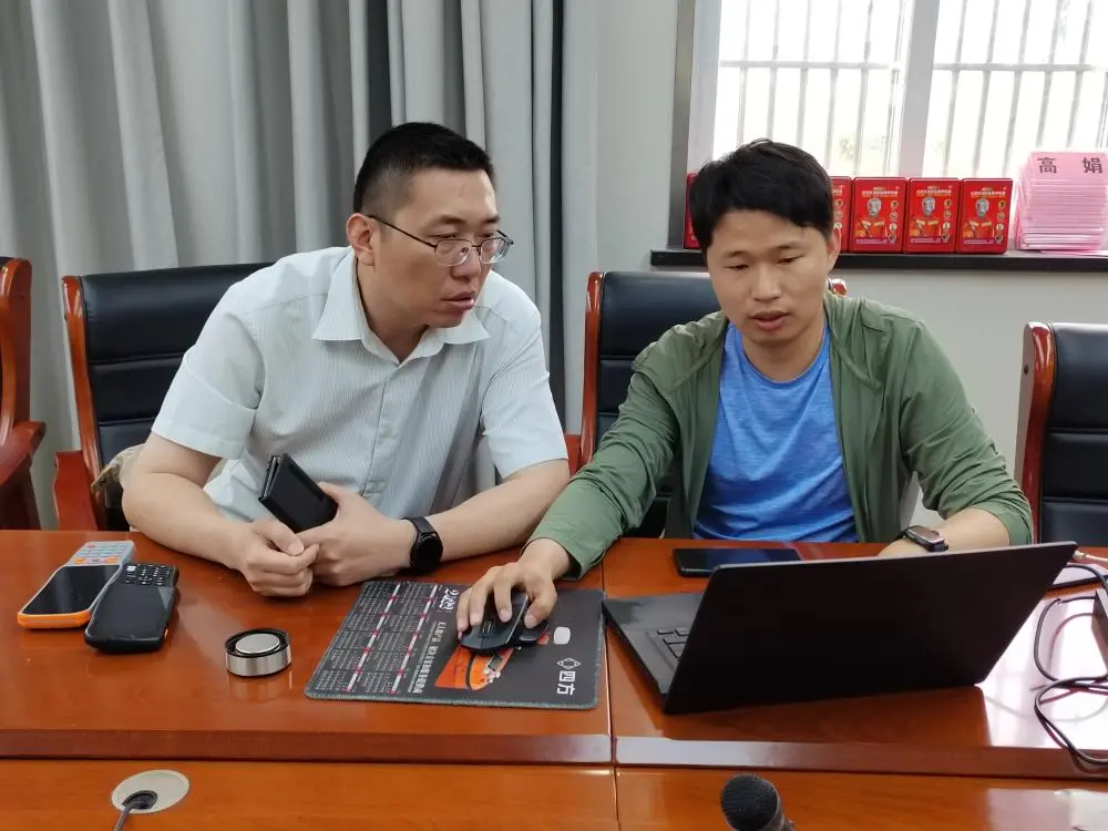 DeepSeek突然更新R1论文，暴增64页，能公开的全公开了