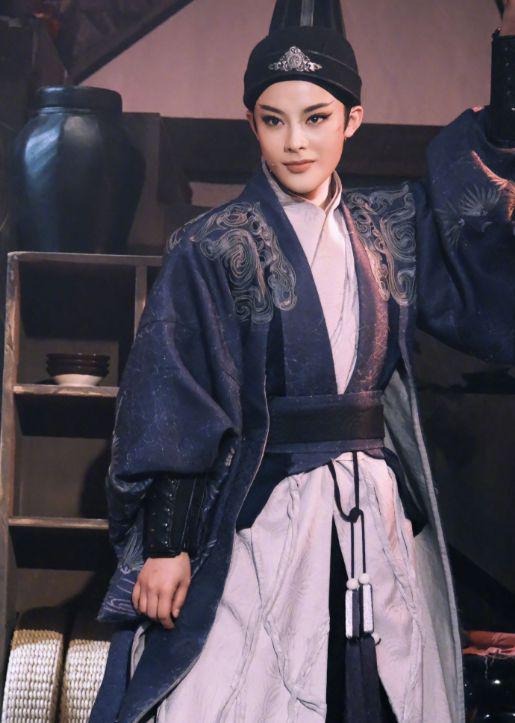 《镖人》是奔着武侠票房冠军去的，吴京将成为中国第一巨星？