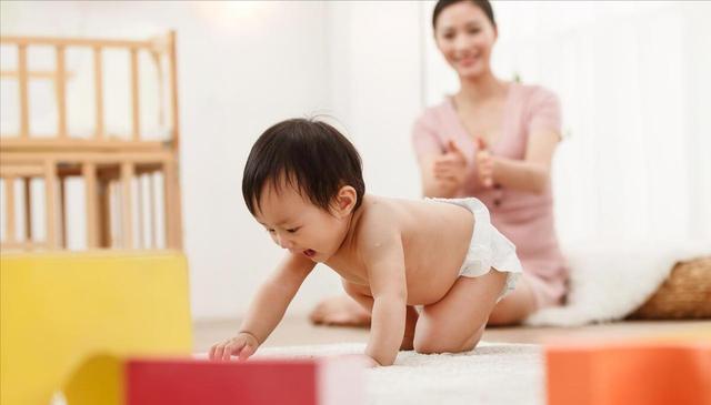 抓住宝宝爬行黄金期，越爬越聪明
