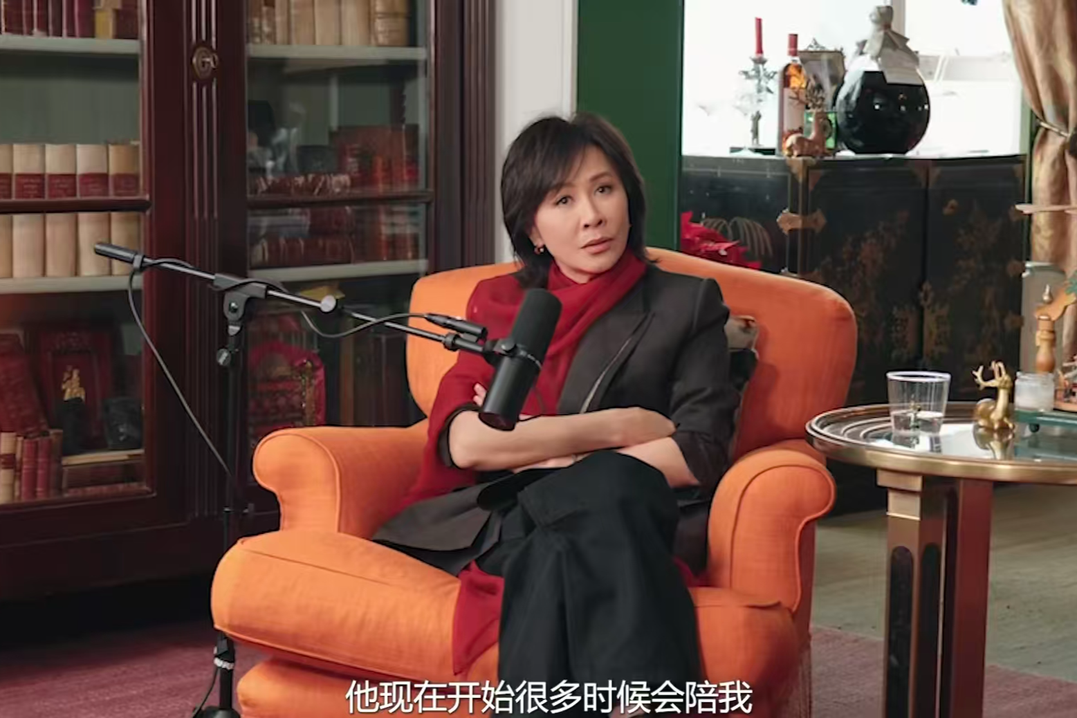 刘嘉玲对话章泽天，称因梁朝伟“社恐”，不开心很多年了