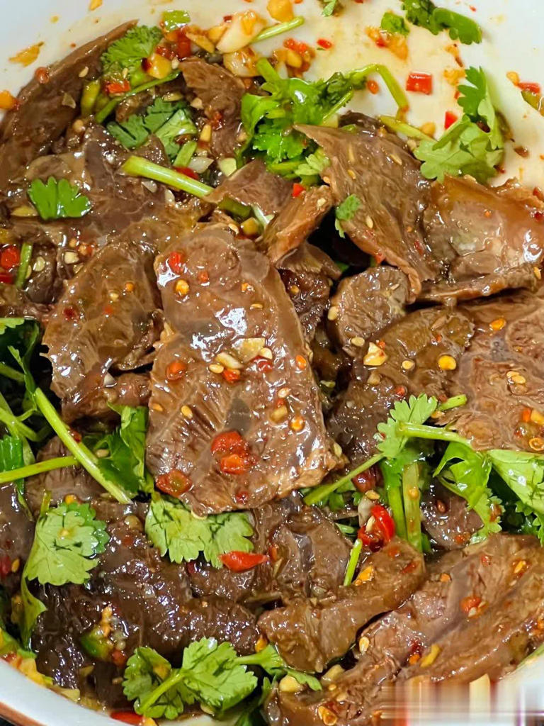 酱牛肉家常做法，肉香醇厚紧实有嚼劲，切片吃超解馋