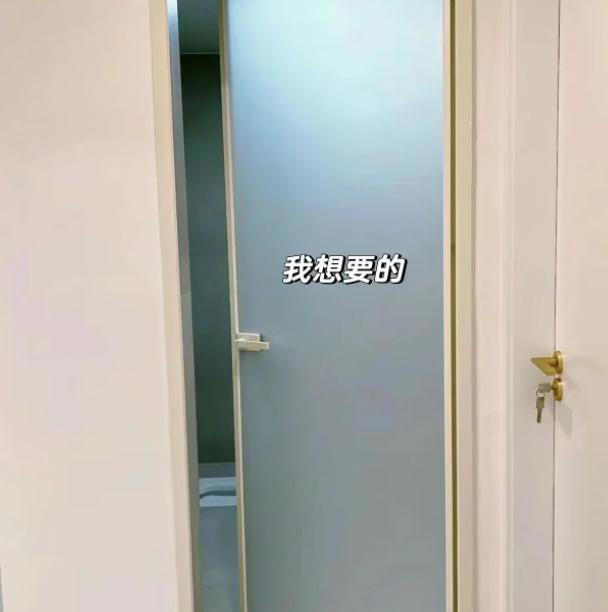 卫生间不用时，门是打开还是关着好?很多人不知道，难怪家里脏