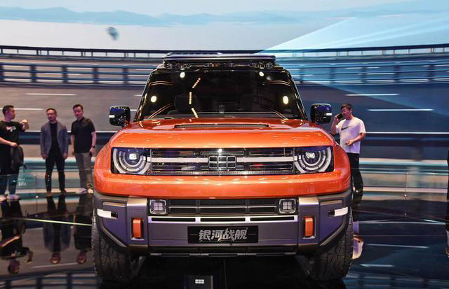 吉利银河全新中型SUV亮相！方盒子外观酷似方程豹豹5，双动力可选