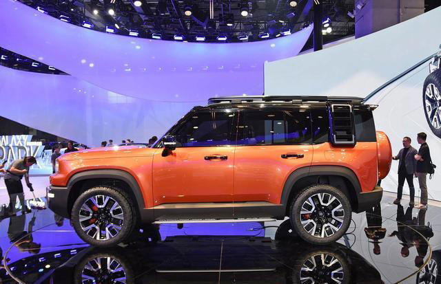 吉利银河全新中型SUV亮相！方盒子外观酷似方程豹豹5，双动力可选