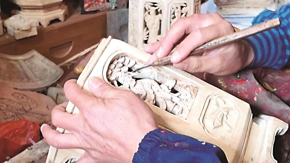 木雕匠人陈国辉的时光雕刻术