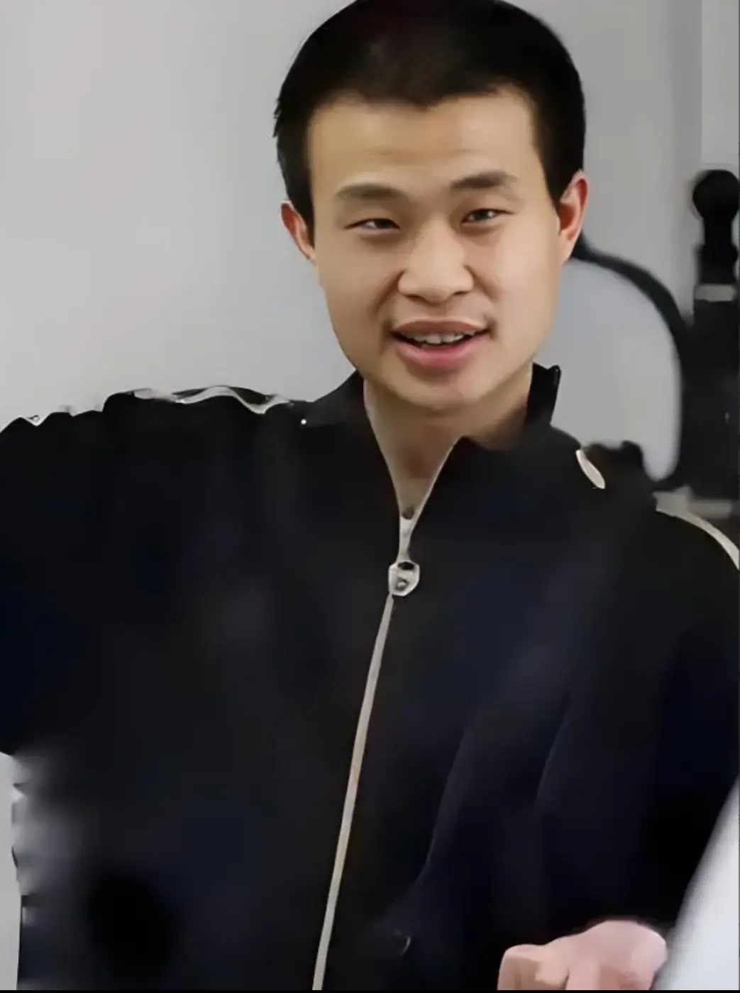 ��ý������33��Τ���������컨�壬�����������ѧ��Ȧ����Ĭ����