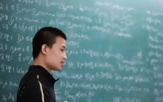 ��ý������33��Τ���������컨�壬�����������ѧ��Ȧ����Ĭ����