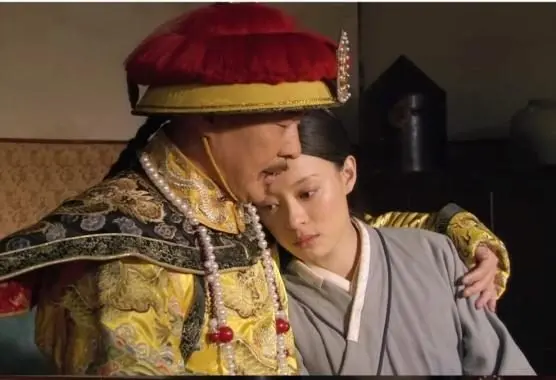 重温《甄嬛传》才明白，倚梅园的四人相遇其实更像是一场“乌龙”