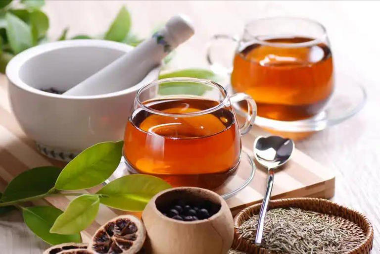 糖尿病与喝茶有关？医生苦劝血糖高的人谨慎喝这3种茶