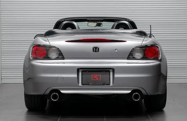 最后的高转之歌——本田 S2000，把九千转写进情怀的敞篷跑车