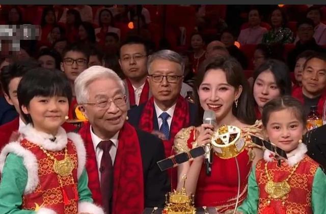 2026年央视春晚首次彩排演员阵容曝光!中老年观众有话要说