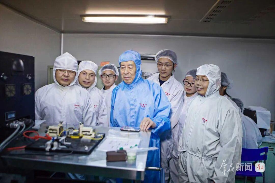 西安电子科技大学团队攻克芯片散热世界难题