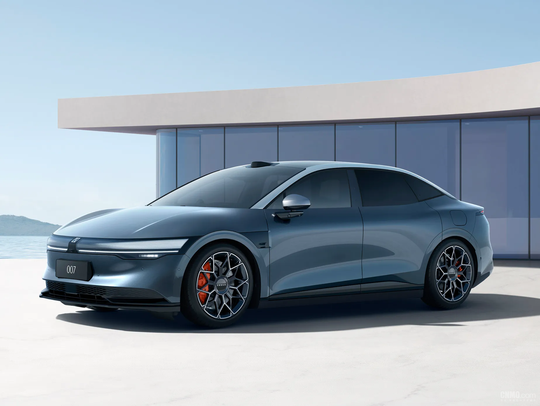 2025年纯电车型续航榜单揭晓：极氪007领跑轿车!