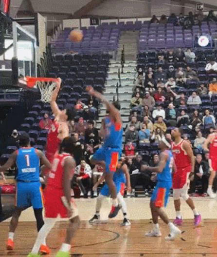 G联赛：杨瀚森22+7+3创新高多次暴扣 率混音逆转大胜蓝队