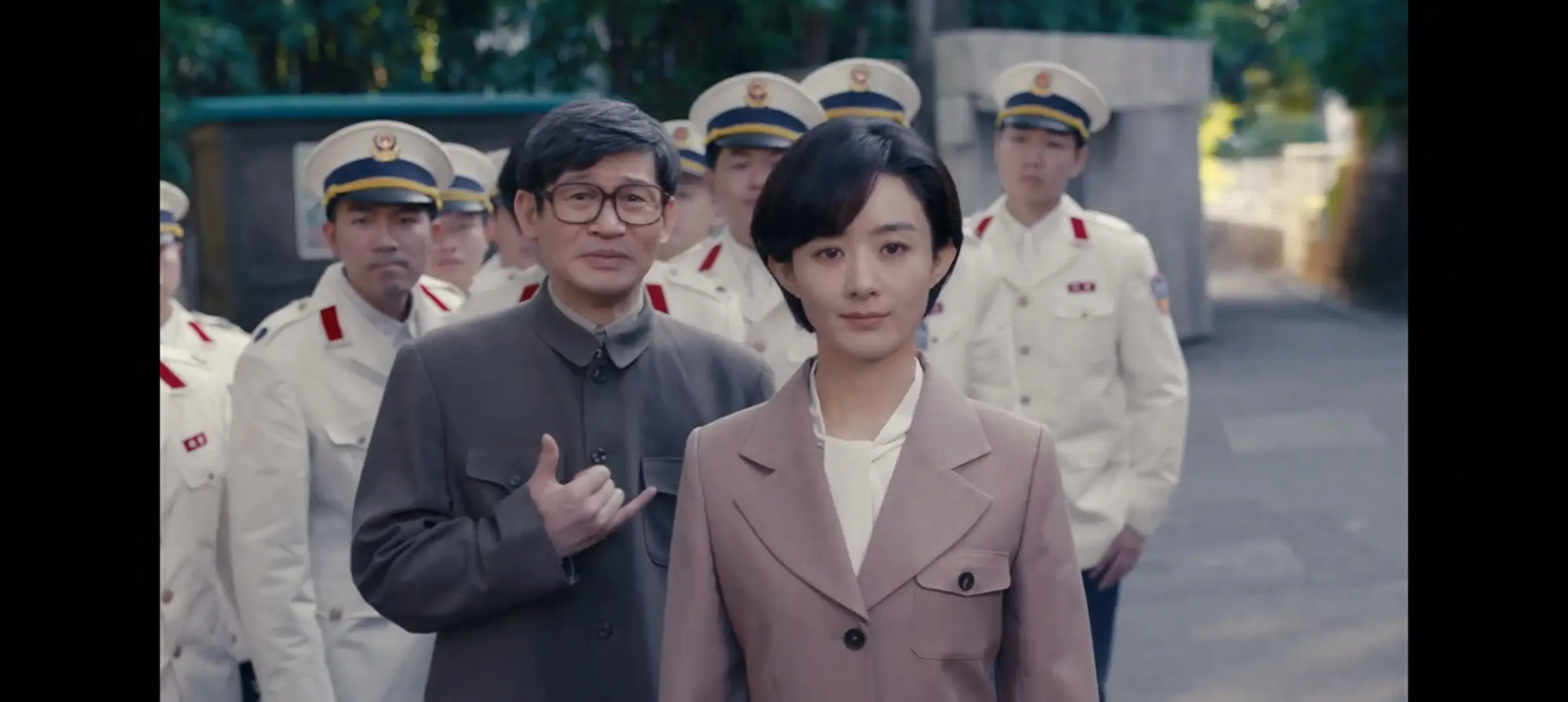 《小城大事》：没有李秋萍，郑德诚的“城”只是海市蜃楼 