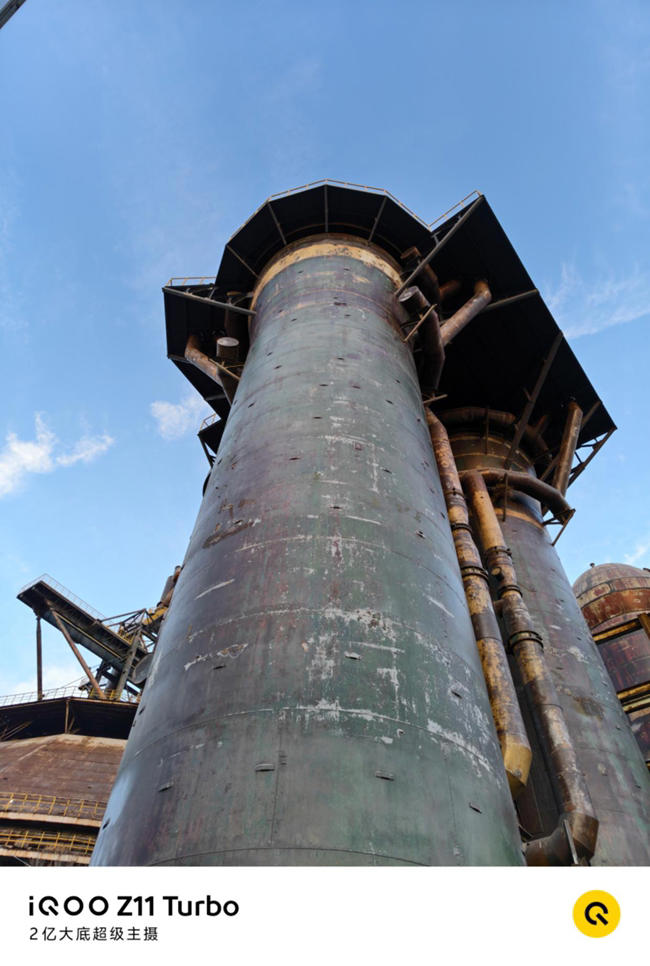 舒适手感与满血性能全都要： iQOO Z11 Turbo评测
