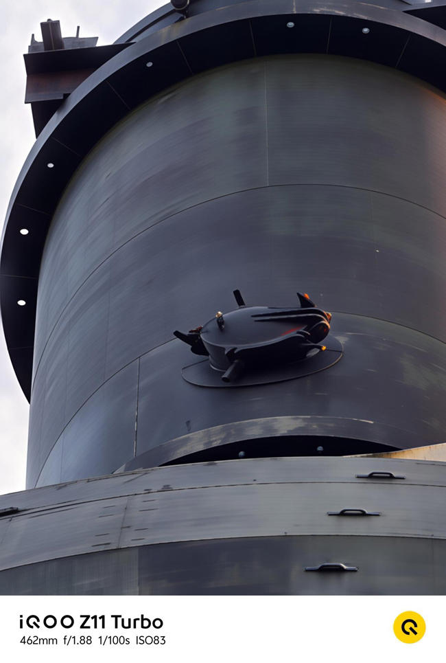 舒适手感与满血性能全都要： iQOO Z11 Turbo评测