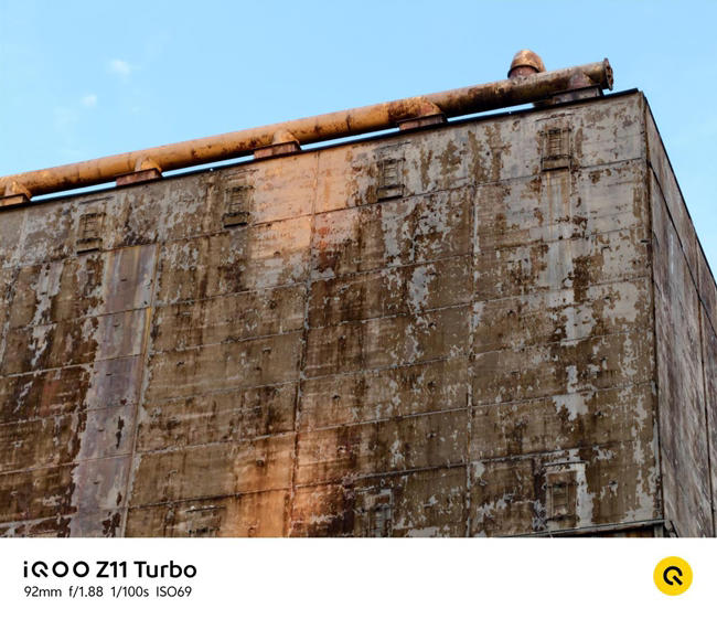 舒适手感与满血性能全都要： iQOO Z11 Turbo评测