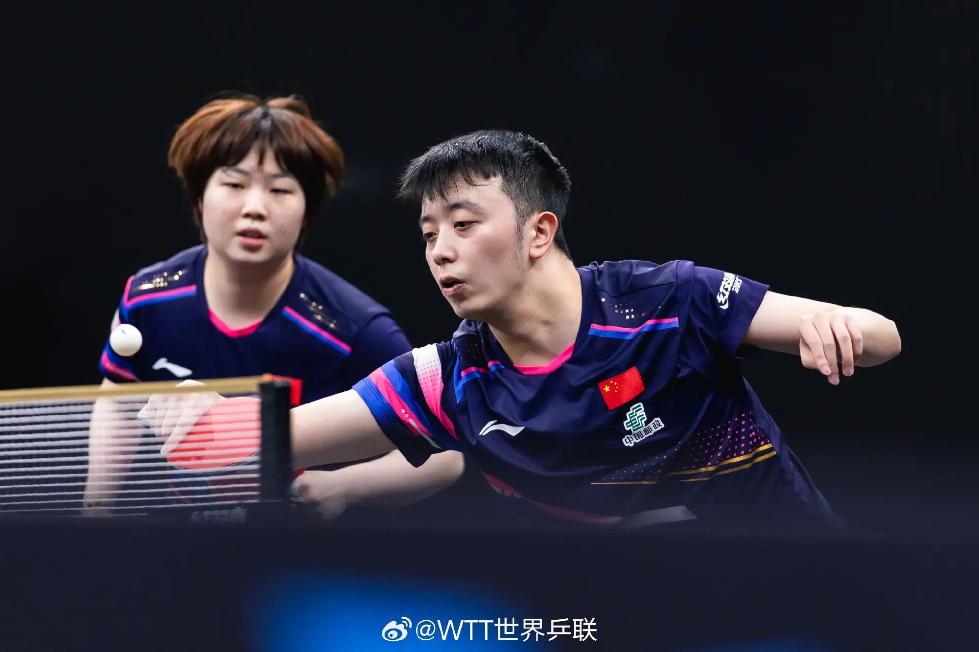 蒯曼双线进四强! 搭档陈垣宇3-0林钟勋申裕斌，国乒男双剩一对