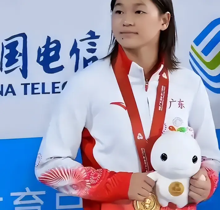 关系藏不住了!19岁全红婵再破天花板，陈芋汐送祝福引热议