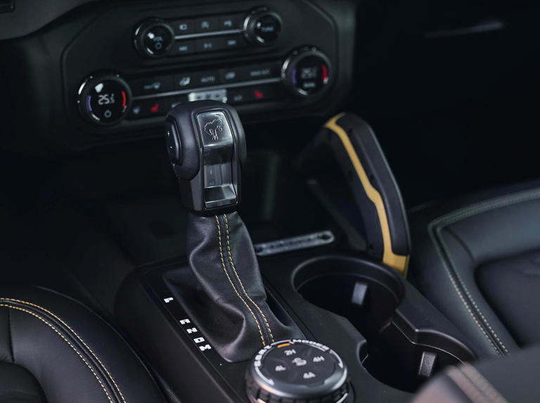 美式“方盒子”，原厂模块可拆可改，540°越野透明底盘+智能四驱