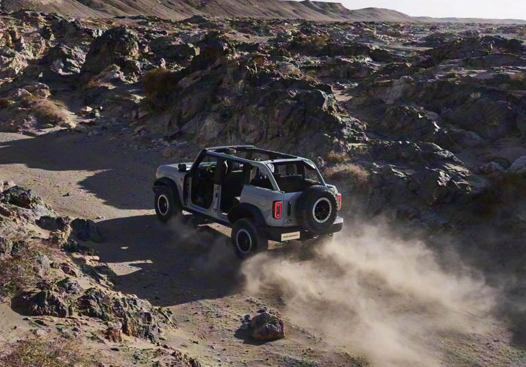 美式“方盒子”，原厂模块可拆可改，540°越野透明底盘+智能四驱