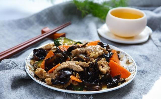 木须肉还是木樨肉?一口鸡蛋竟藏千年汉语演变史