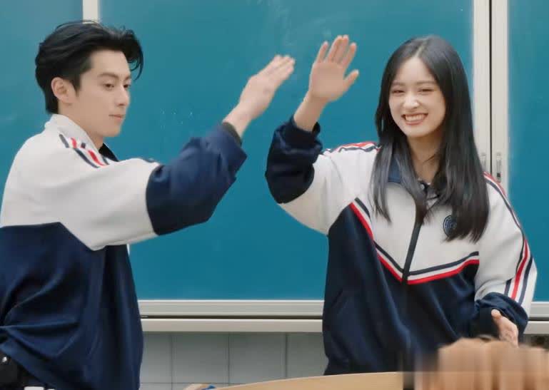 《宇宙闪烁》最尴尬嘉宾又笨又没存在感 网友滤镜碎一地