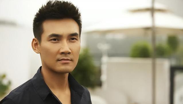 张铎46岁首次挑大梁主演央视剧，丁克15年却成了最稳的人生赢家?