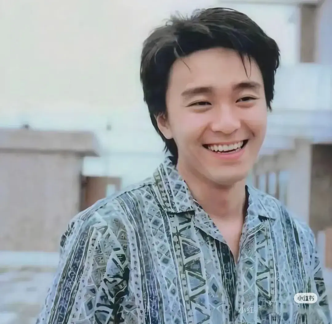 离开周星驰真不行！全港阵容喜剧《盖世神功》票房爆冷:3天30万