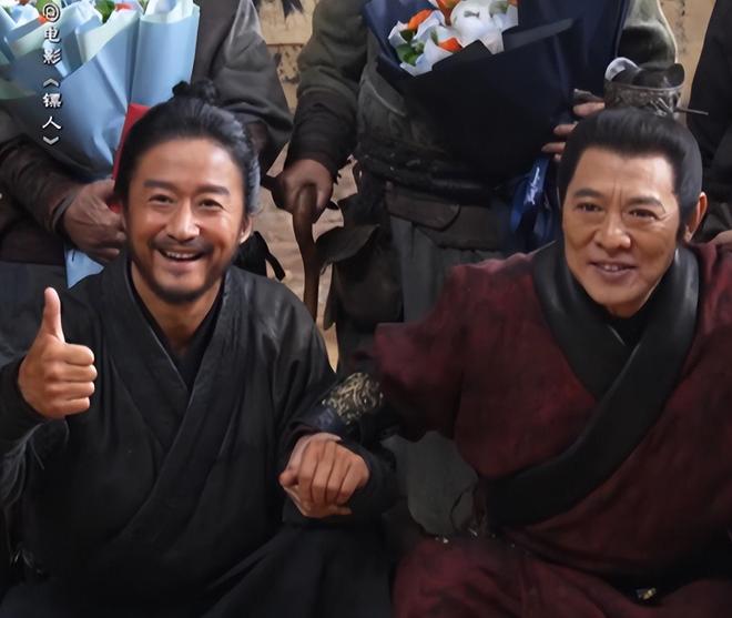 冲着吴京看《镖人》，却被这6位演员惊艳，这才是内娱该有的审美