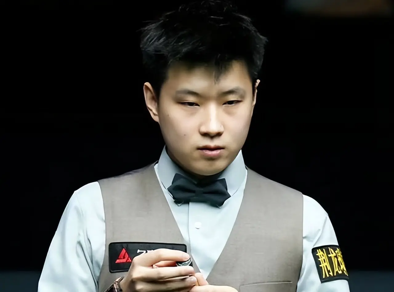 3-0! 3-2! 中国名将横扫+绝杀，连克两大世界冠军，4战全胜领跑