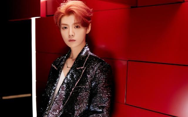 体面全无！鹿晗商务疑似“归零”，曾直播狂骂粗口被禁