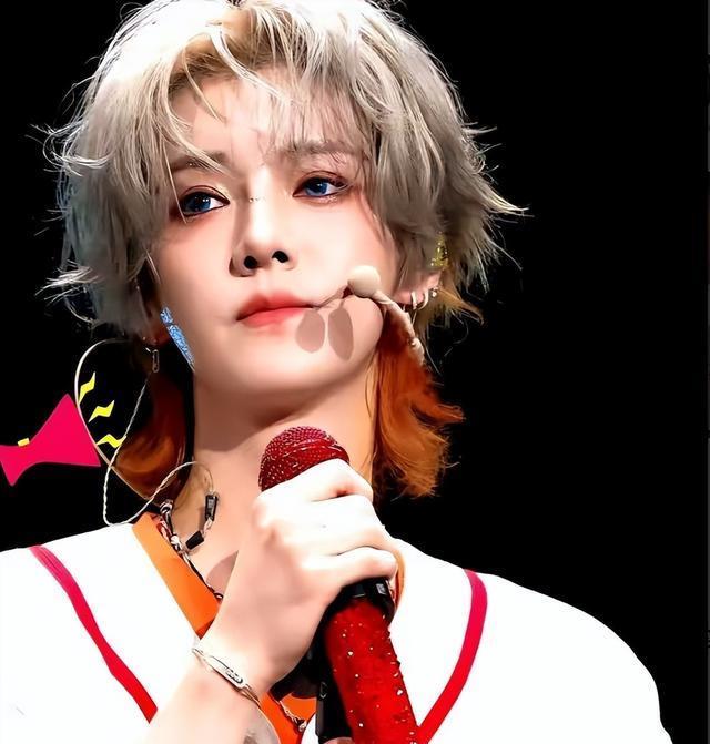 体面全无！鹿晗商务疑似“归零”，曾直播狂骂粗口被禁