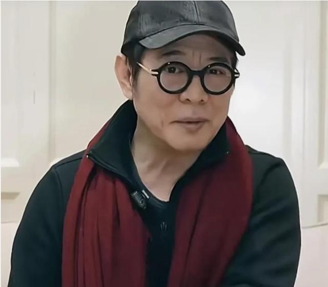 时隔32年，41岁谢苗重回大荧幕，才知被时代抛弃的人有多悲哀
