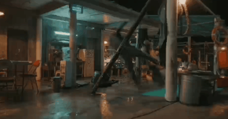 李连杰一声“儿子”，全网泪目，谢苗的32年，是中国功夫片的倔强