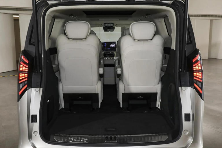 中高端MPV新选择，外观吸睛且有6/7/8座可选