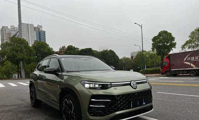 大众将“价格战”再升级！探岳L降幅达6.99万，不比本田CR-V香？