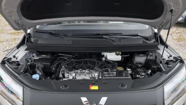 五菱星光730：大七座家用MPV的新选择，手动挡与自动挡如何抉择？