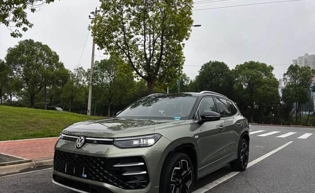 大众将“价格战”再升级！探岳L降幅达6.99万，不比本田CR-V香？