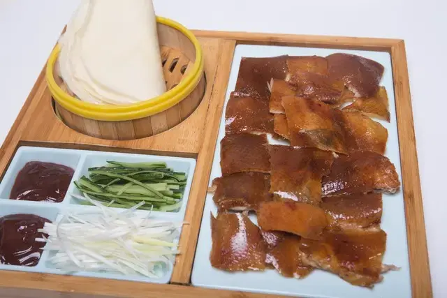 国内“好评如潮”的5大美食，名声很大却褒贬不一，你吃过哪几种